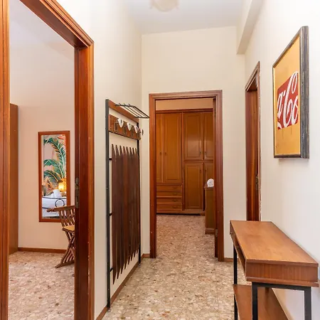 Esclusiva Residenza Con 2 In Centro, Balcone Panoramico, Mare A 750m, Parcheggio A 300m 公寓 *