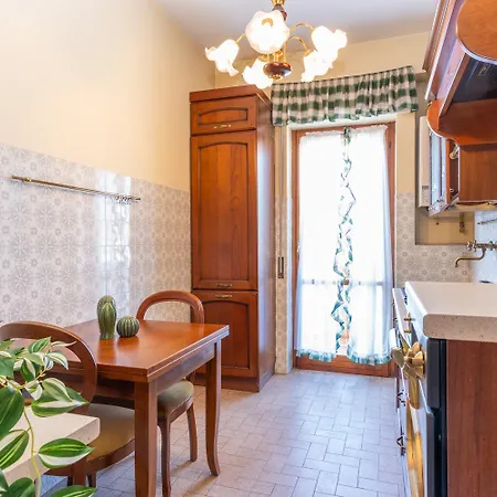 Esclusiva Residenza Con 2 In Centro, Balcone Panoramico, Mare A 750m, Parcheggio A 300m *