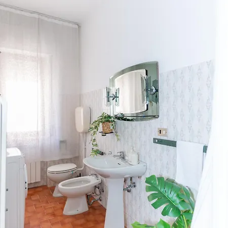 Esclusiva Residenza Con 2 In Centro Città, Mare A 750m, Parcheggio A 300m *