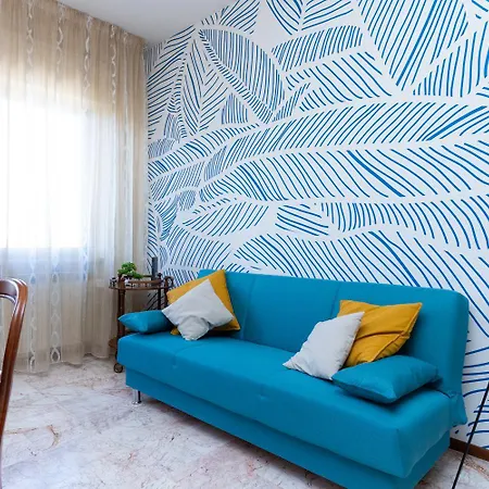 Esclusiva Residenza Con 2 In Centro Città, Mare A 750m, Parcheggio A 300m Pescara