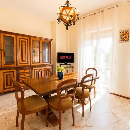 Appartamento Promo Vacanze 2 Esclusive In Centro, Mare 750m, Parcheggio 300m *